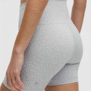 lululemon Wunder Train High-Rise Short 6”
